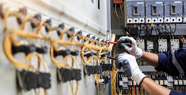 Professional Electrician technician working in Red Cloud, NE